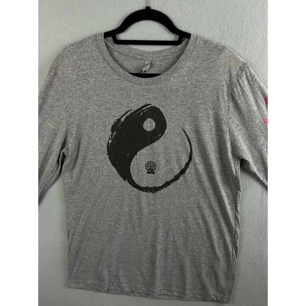 Next Level Apparel Tee Shirt Men's‎ Medium Long Sleeve